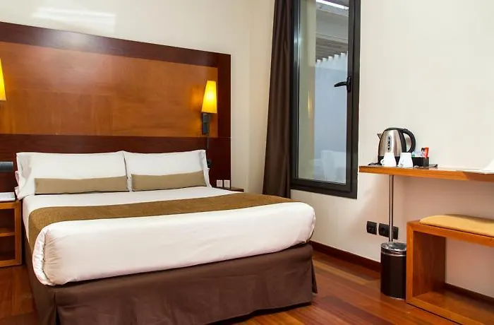 Bcn Urbaness Del Comte Hotel 2*