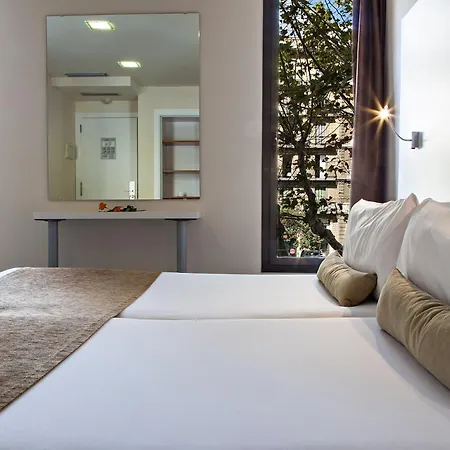 Bcn Urbaness Del Comte Hotel 2*