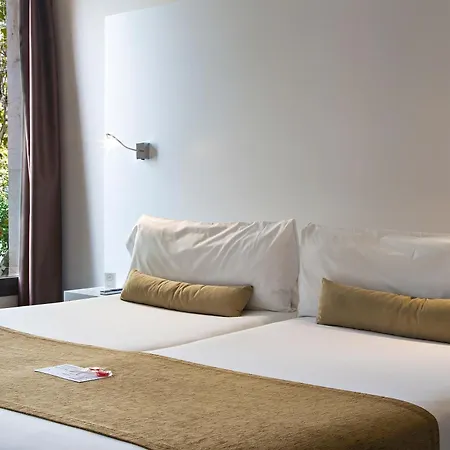 Hotel Bcn Urbaness Del Comte 2*
