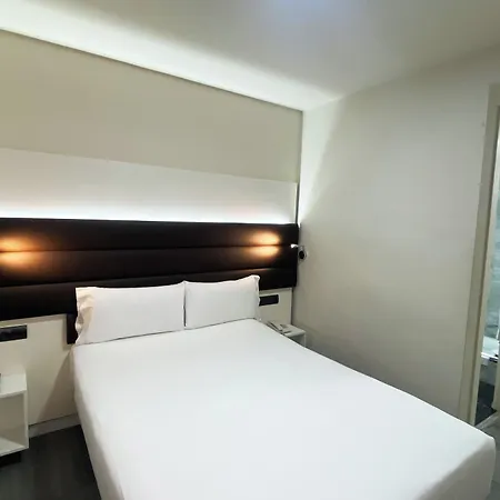Bcn Urbaness Del Comte Hotel