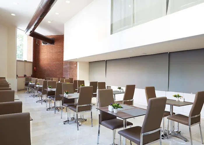 Otel Bcn Urbaness Del Comte 2*