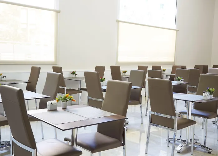 Otel Bcn Urbaness Del Comte 2*