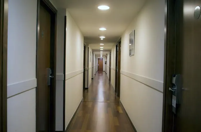 Otel Bcn Urbaness Del Comte 2*