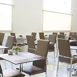 Hotel Bcn Urbaness Del Comte 2*